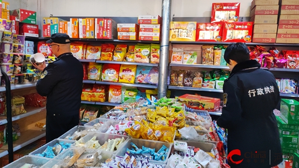 ​西平县市场监督管理局二郎市场监管所开展春节前食品市场专项检查